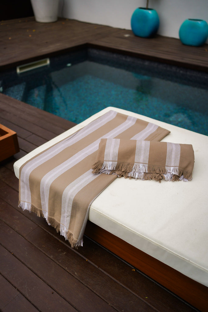 Pool&beach